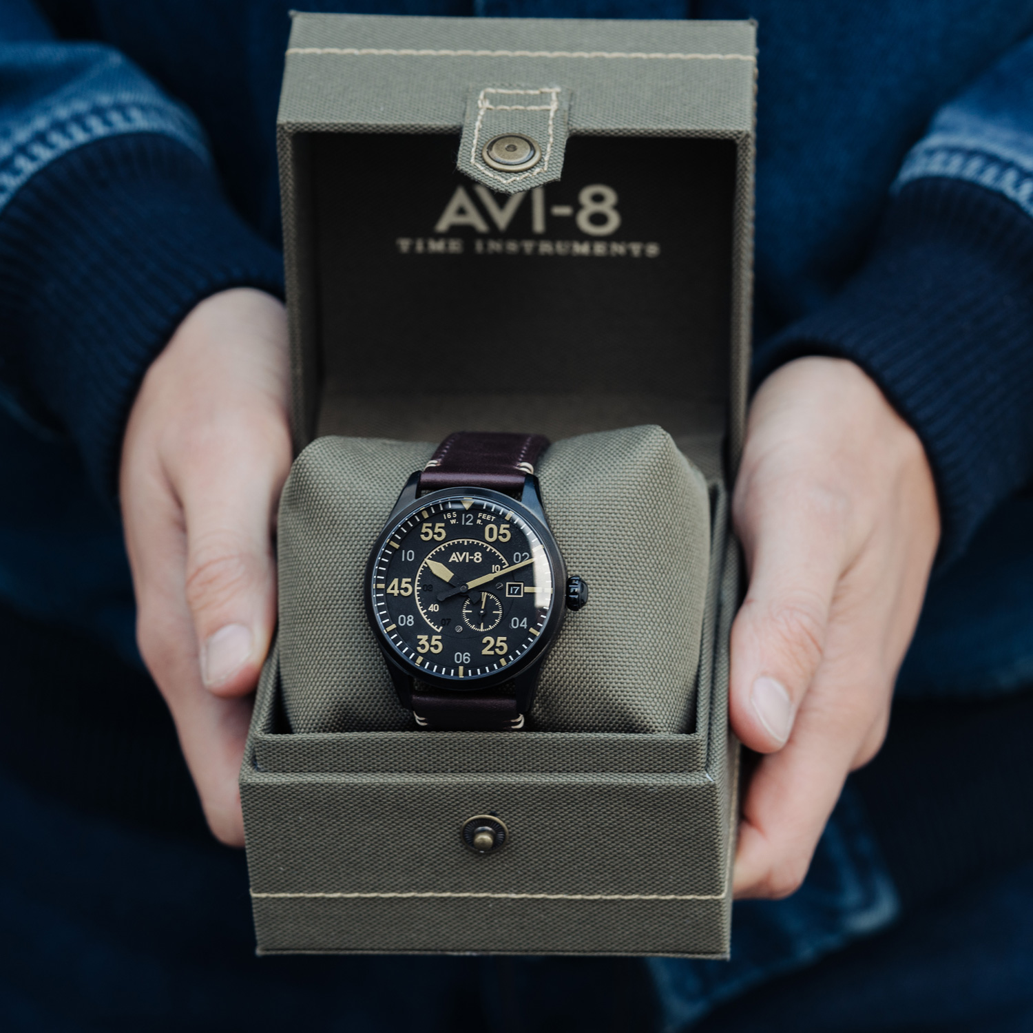 AVI-8 AV-4073-33