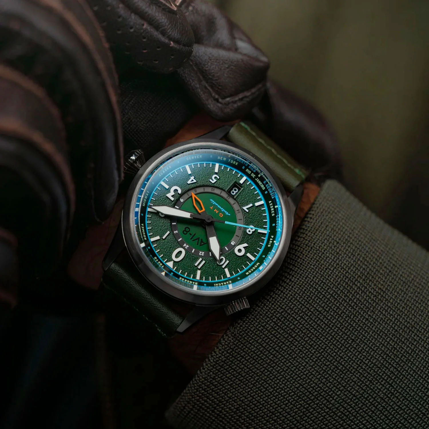 AVI-8 AV-4120-05