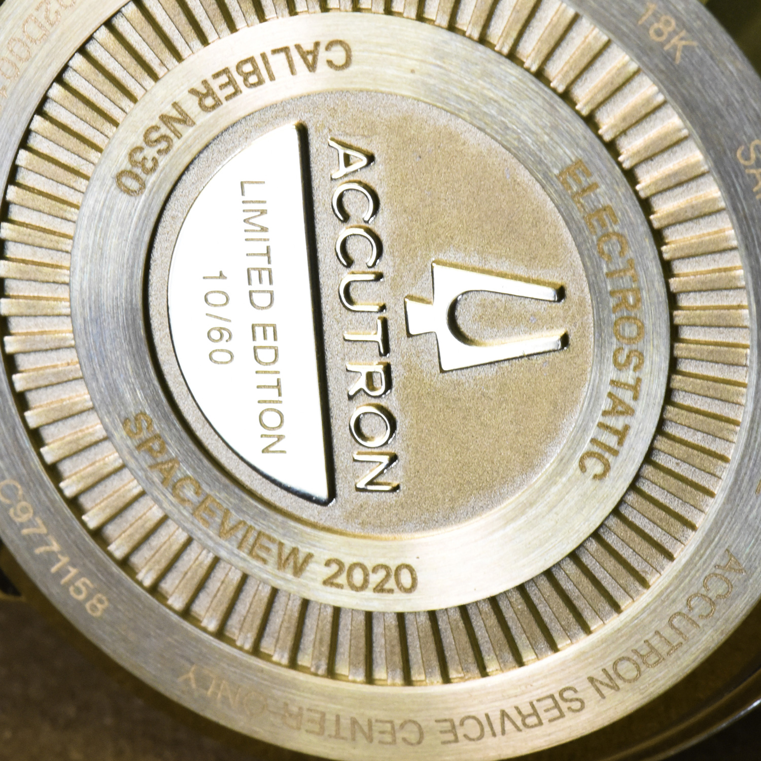 Accutron 2ES7A001