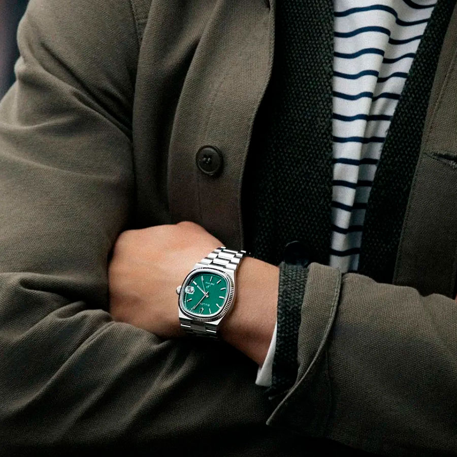 Bulova 96B439