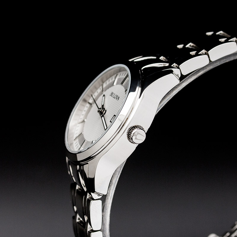 Bulova 96M130