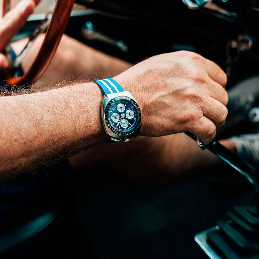 Bulova 98B452