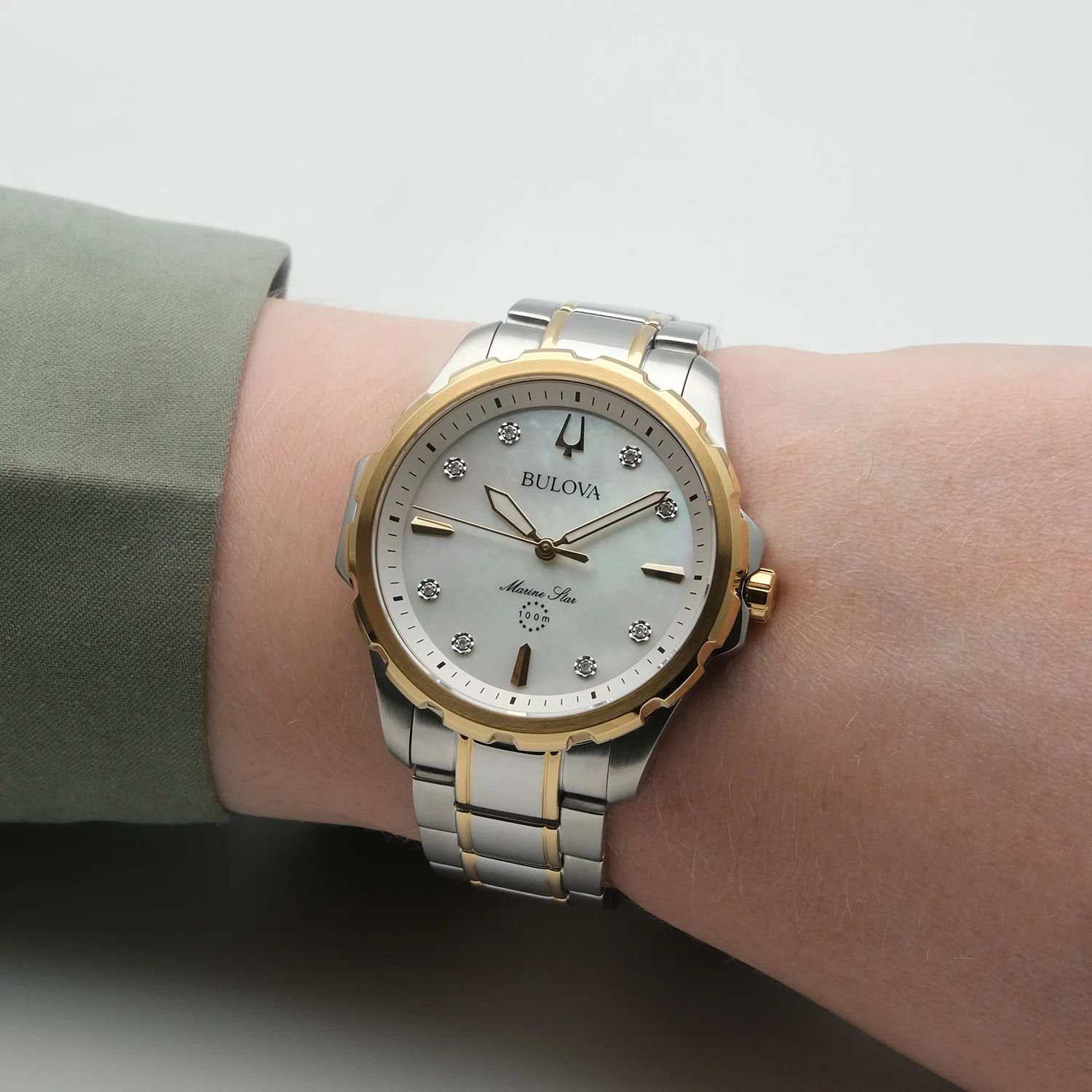 Bulova 98P227