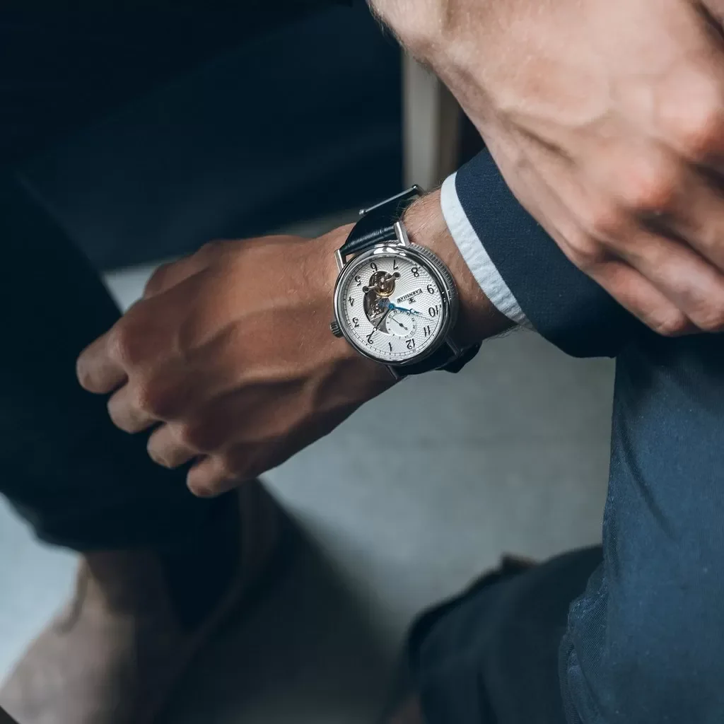 Earnshaw ES-8082-01