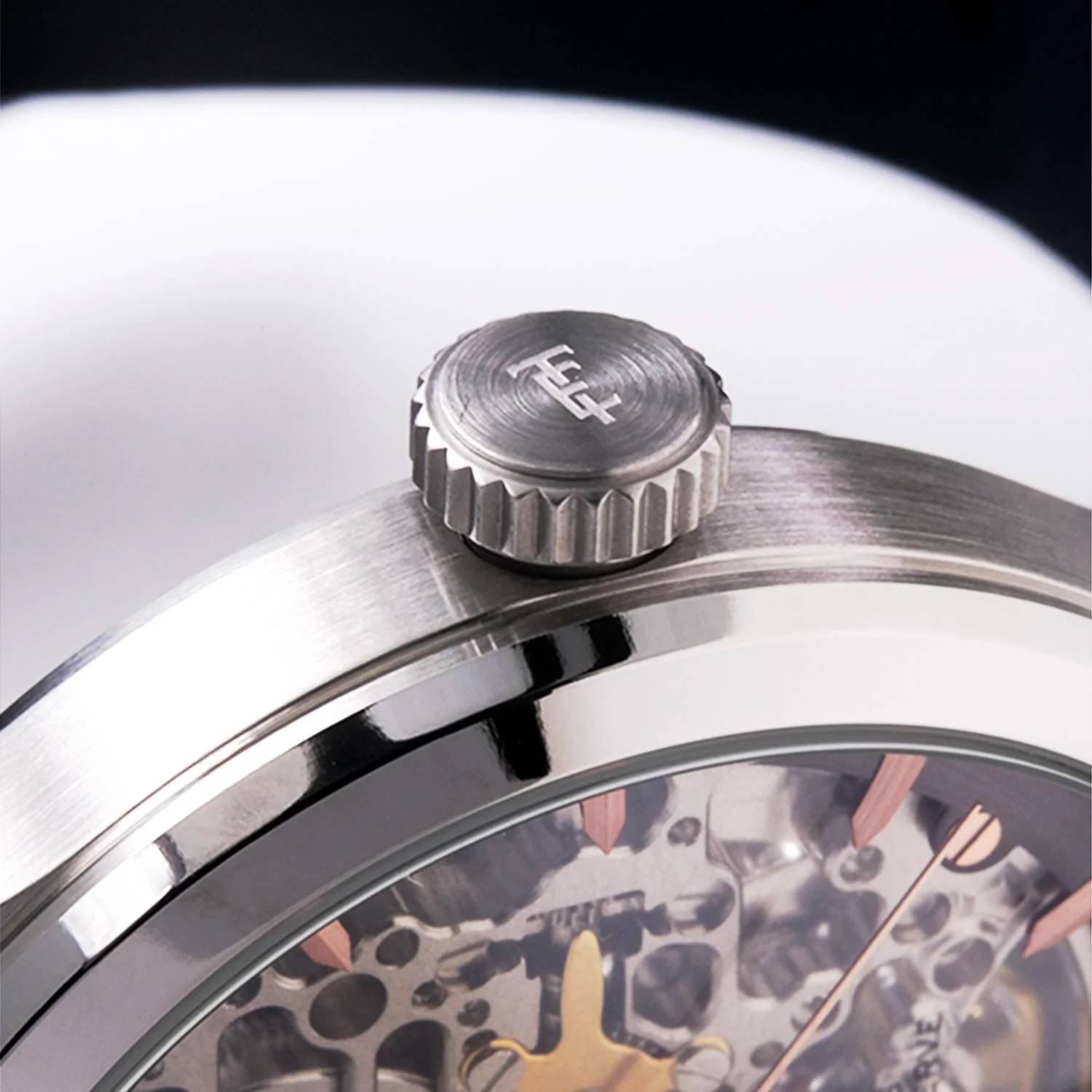 Earnshaw ES-8229-01