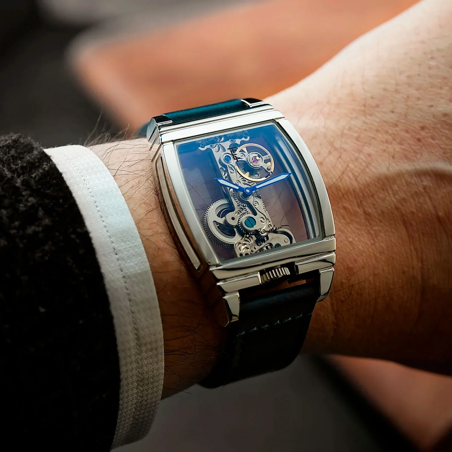 Earnshaw ES-8299-01