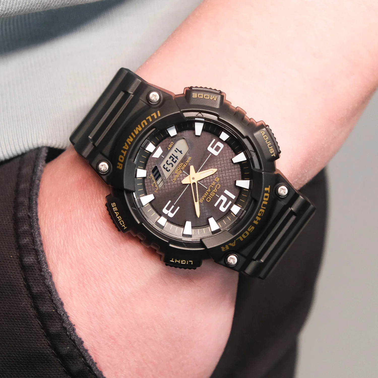 casio AQ-S810W-1B