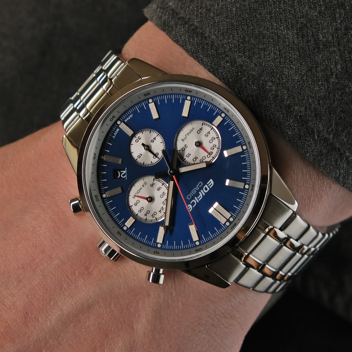 casio EFR-575D-2A