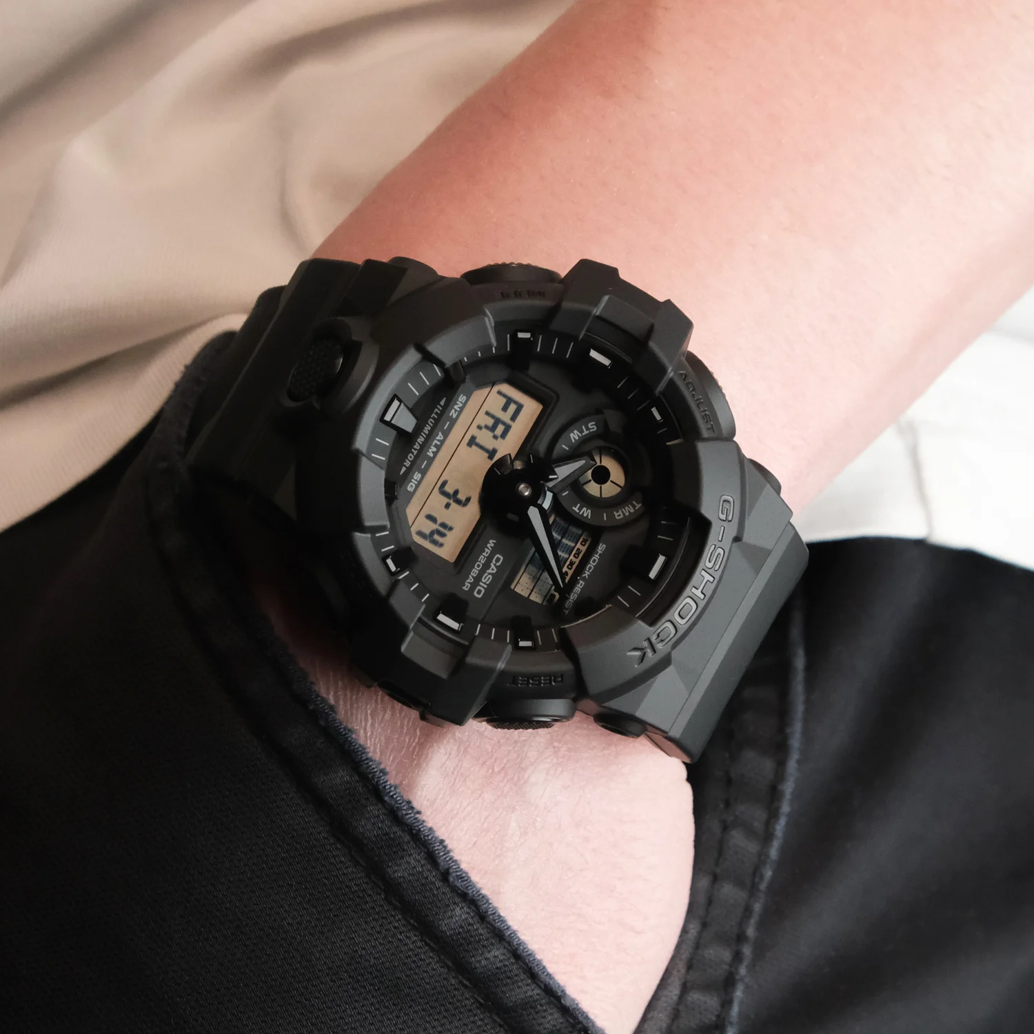 casio GA-700BCE-1A