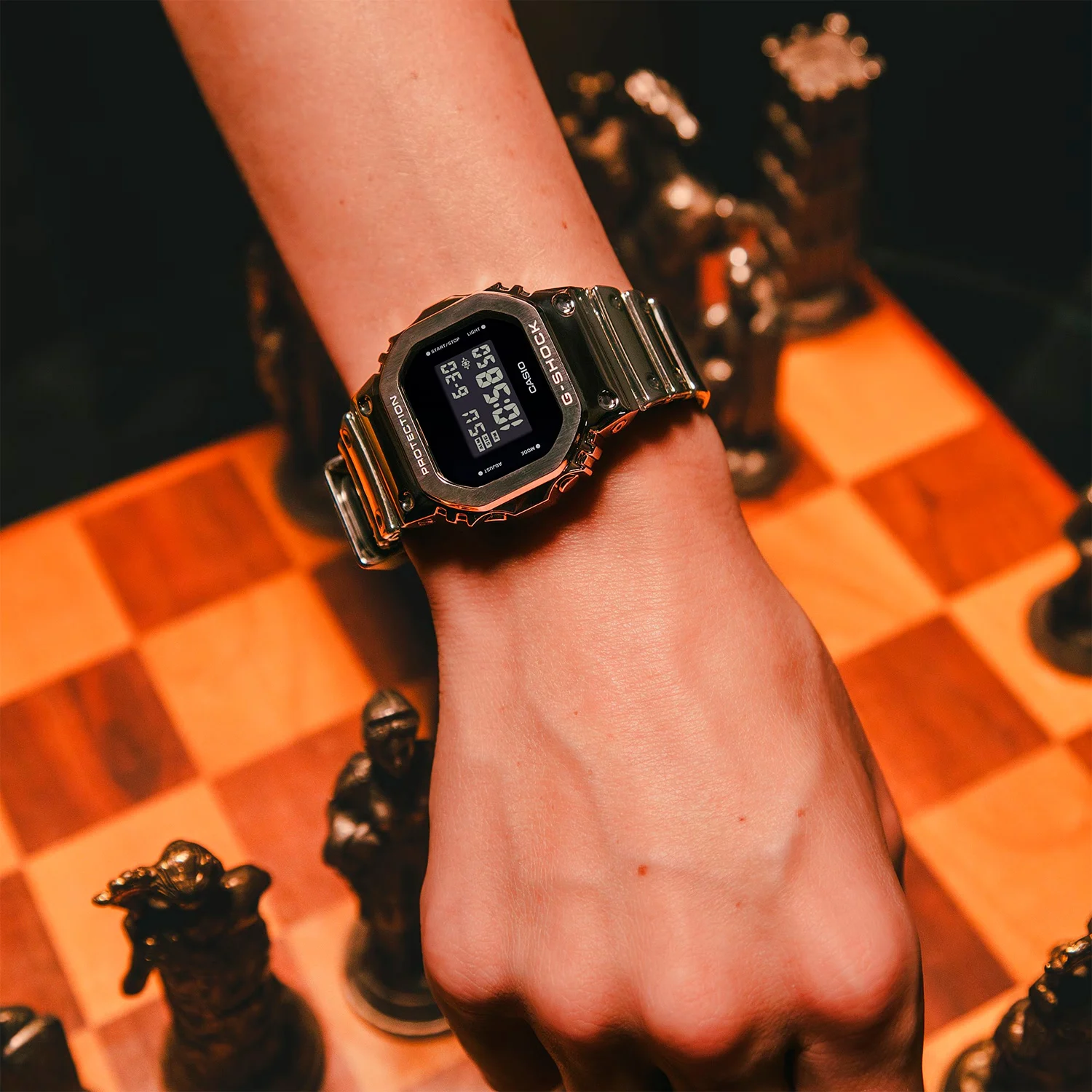casio GM-5600YM-8