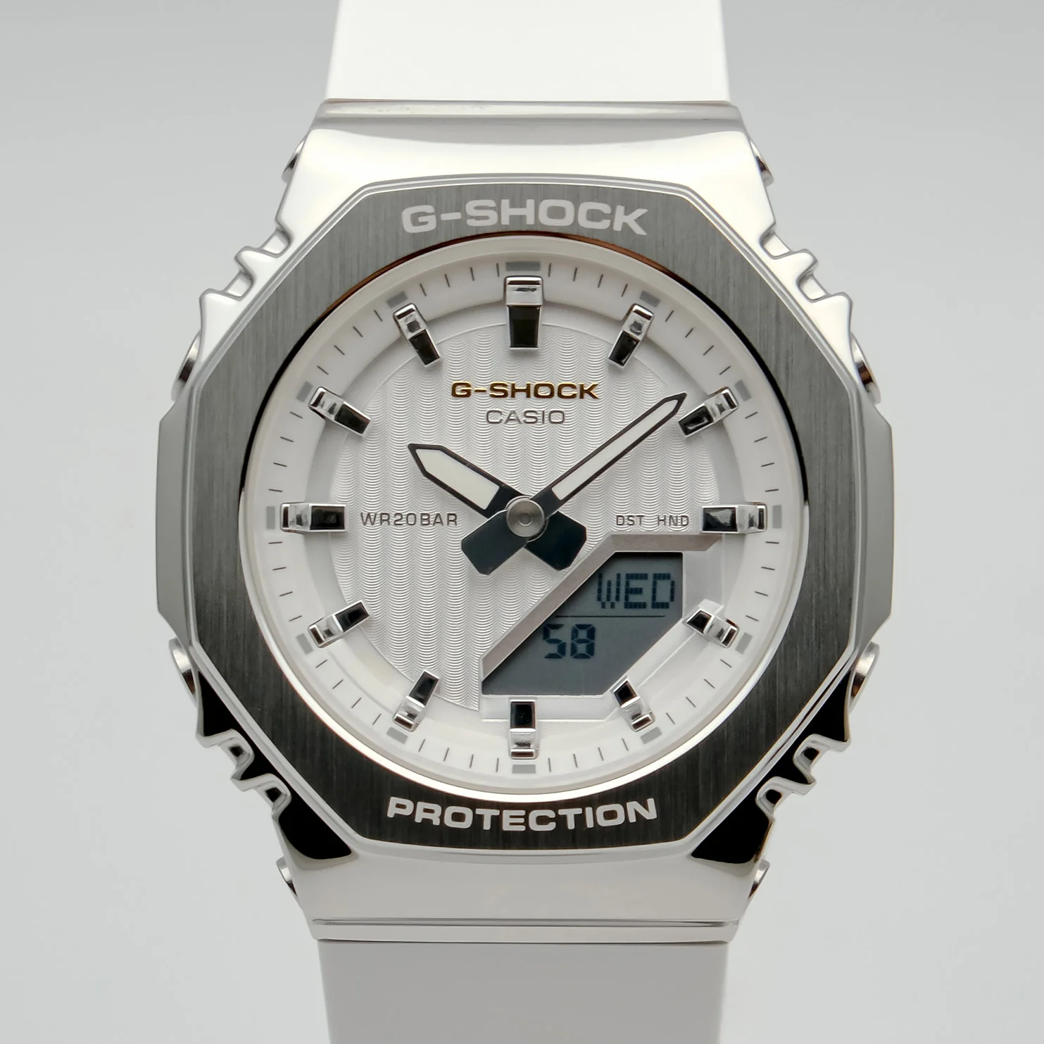casio GM-S2110SH-7A
