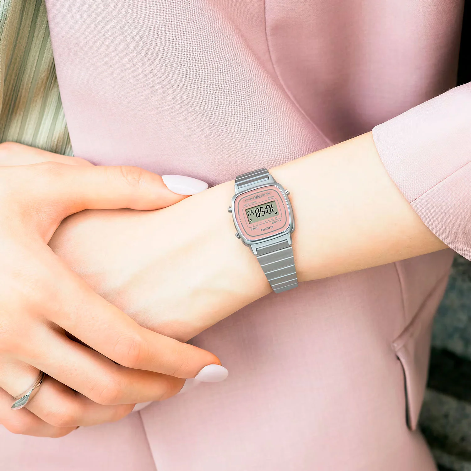 casio LA670WEA-4A2