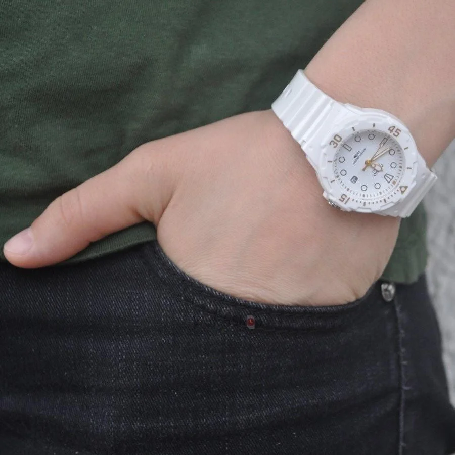casio LRW-200H-7E2