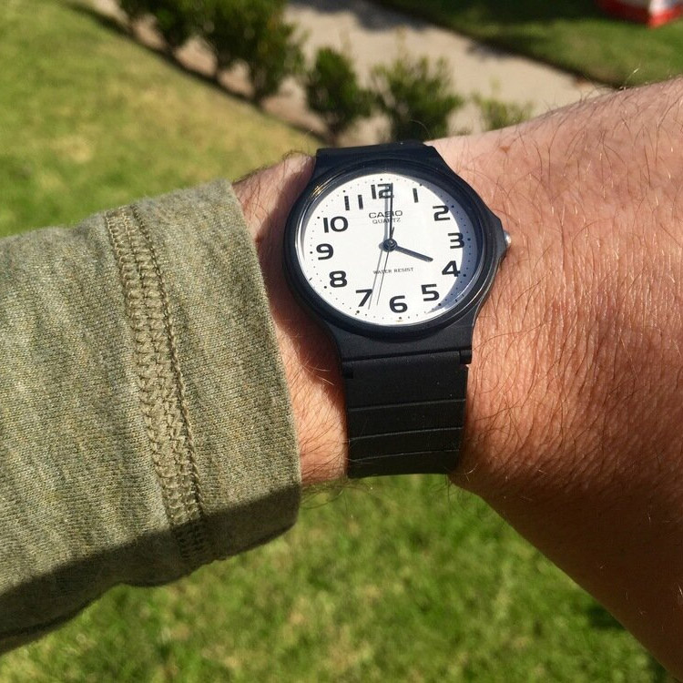 casio MQ-24-7B2