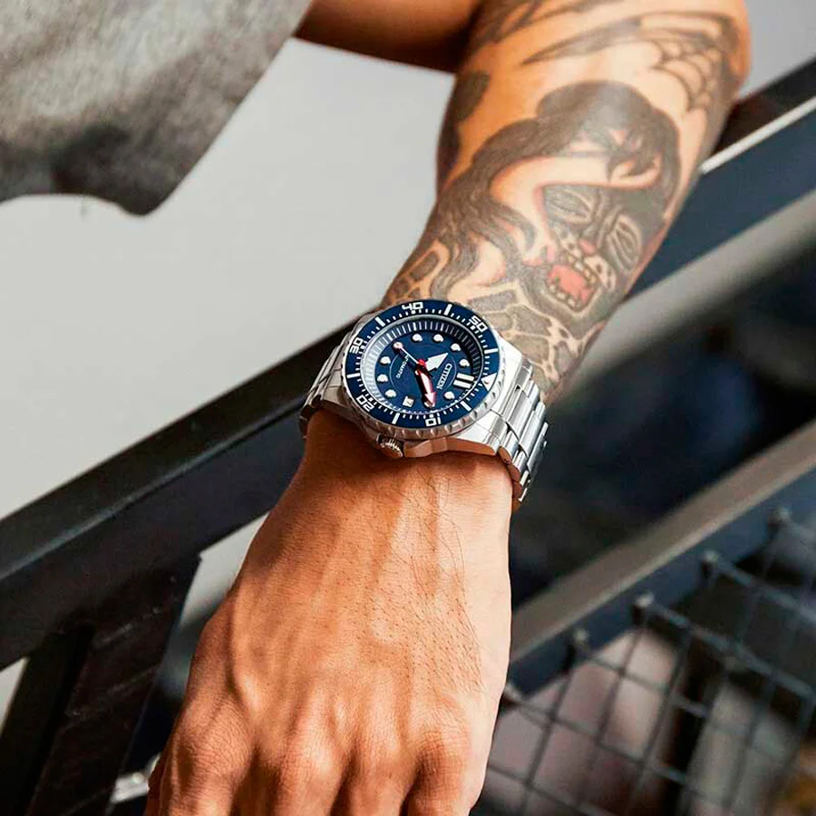 citizen NJ0121-89L