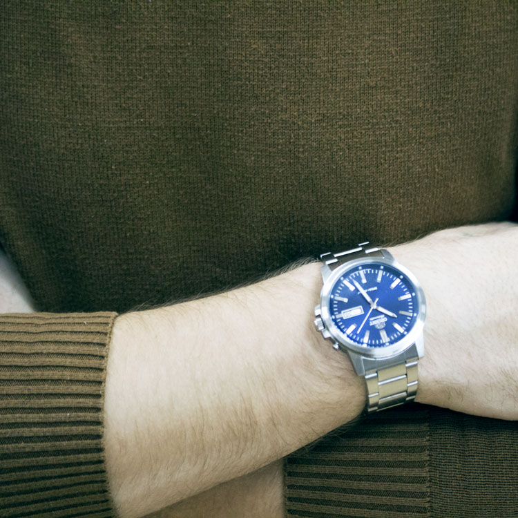 orient EM7J004D