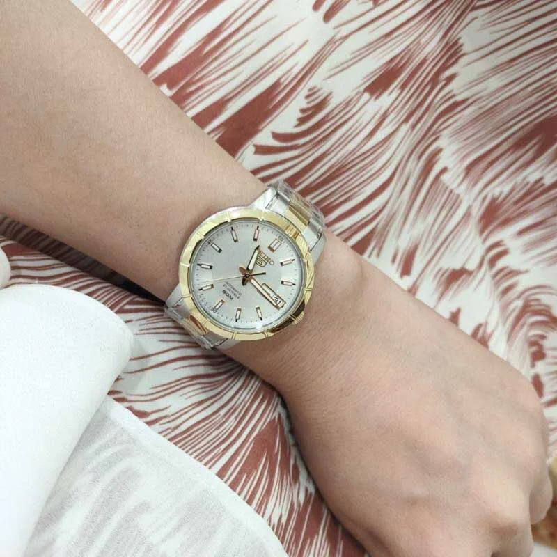 seiko SNK892K1
