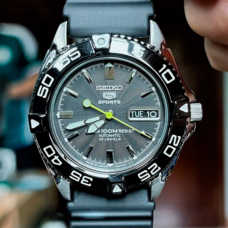 seiko SNZB23J2